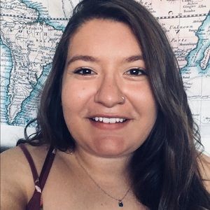 Meet your Posher, Mikaela